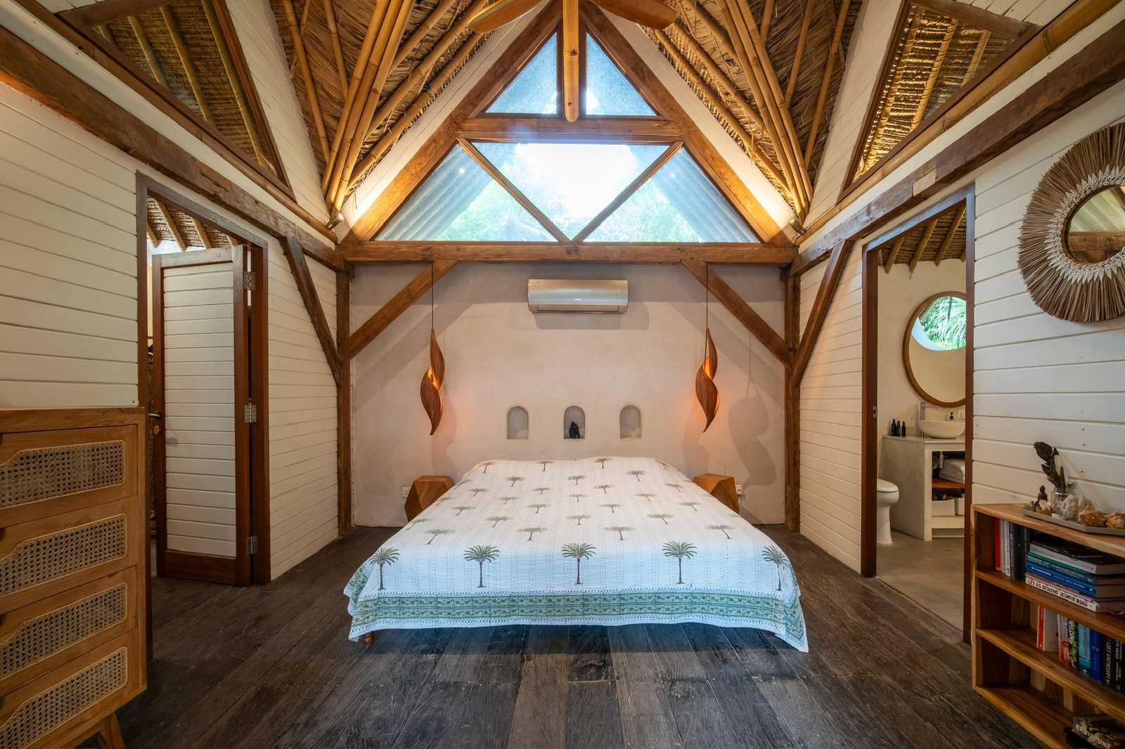 Villa Kailash master bedroom